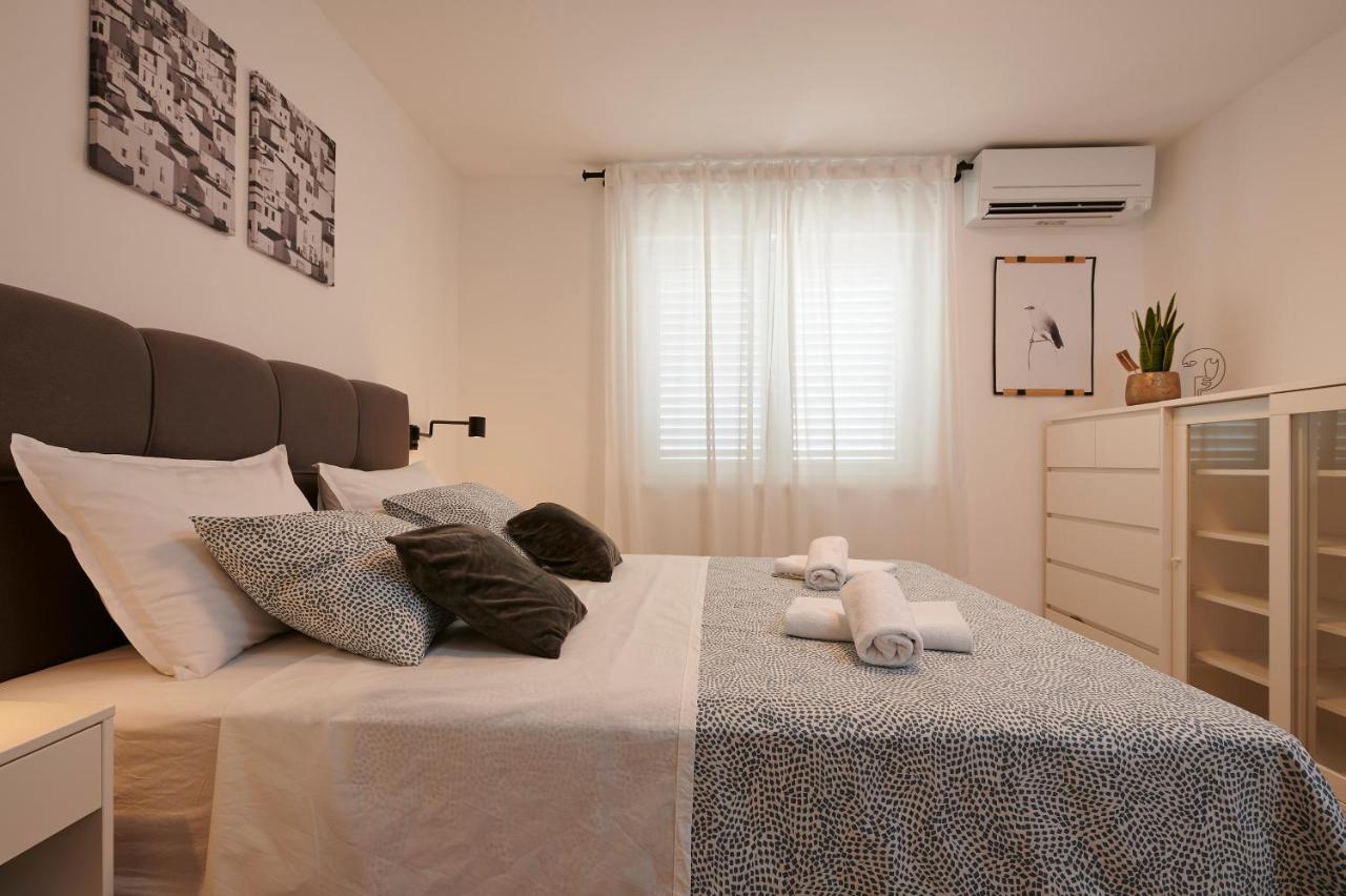 Apartman Miro - Center Of Trogir Eksteriør billede